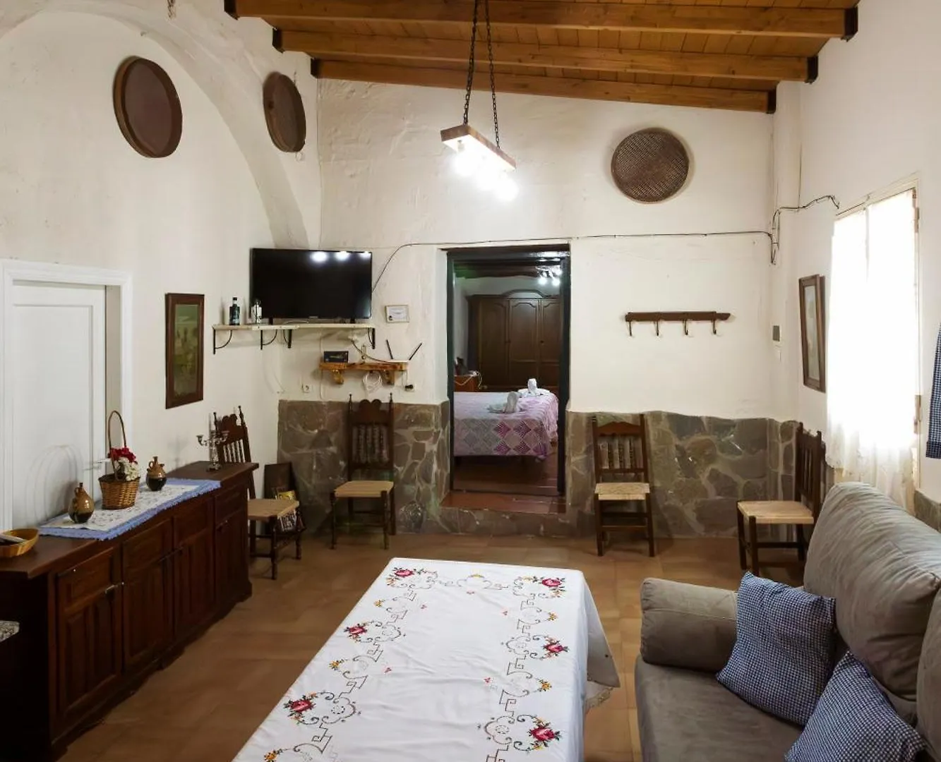 Molino De Lucero, Casa Rural Teba